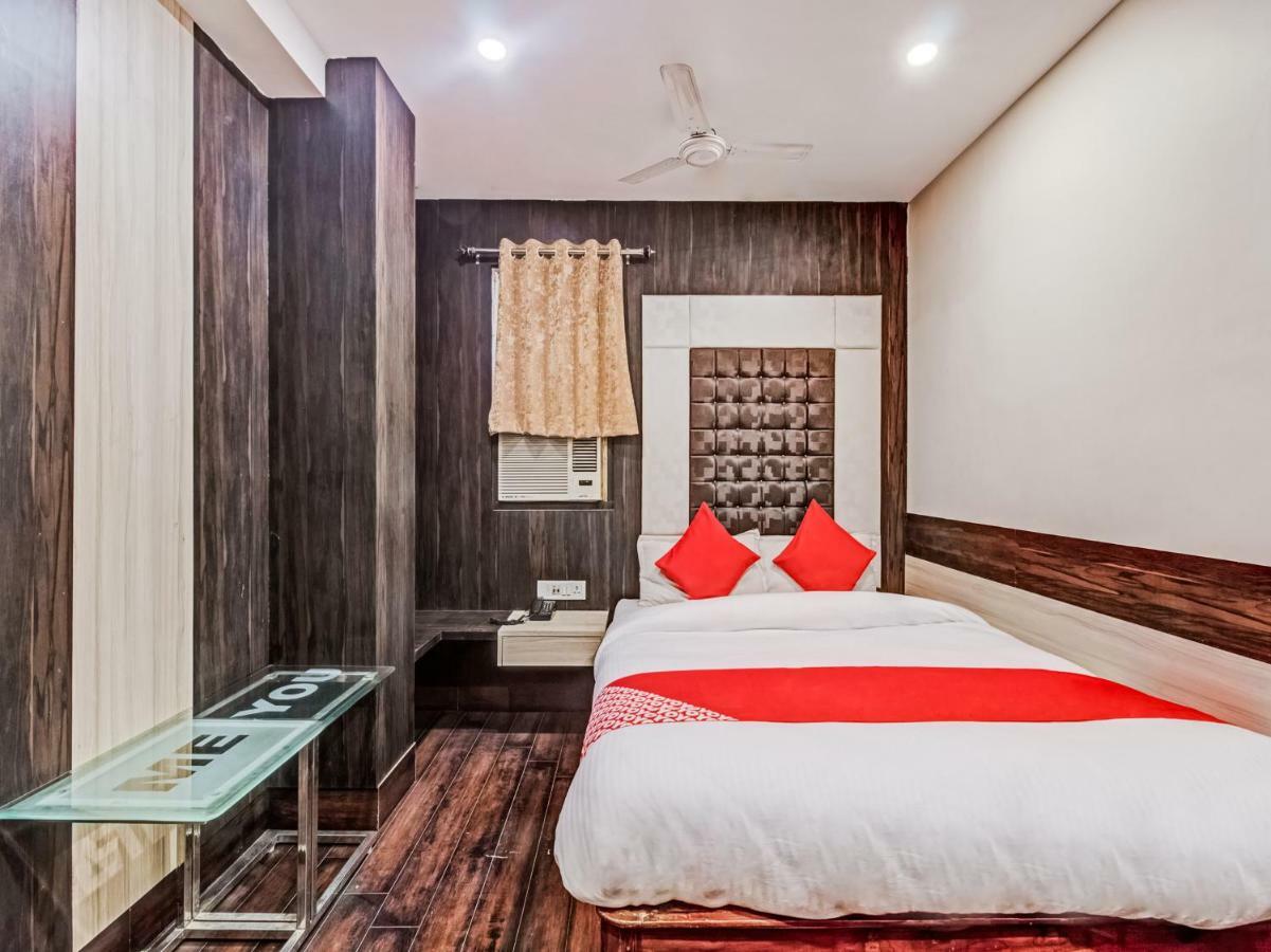 Oyo 24171 Hotel Meridian Jamshedpur Exterior foto