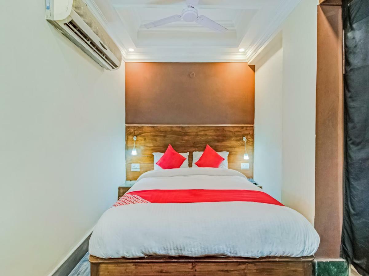 Oyo 24171 Hotel Meridian Jamshedpur Exterior foto